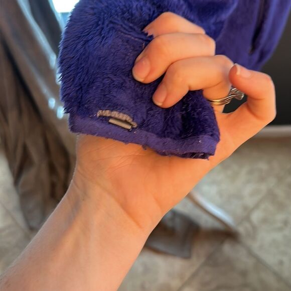 The North Face fleece zip up - Picture 4 of 10